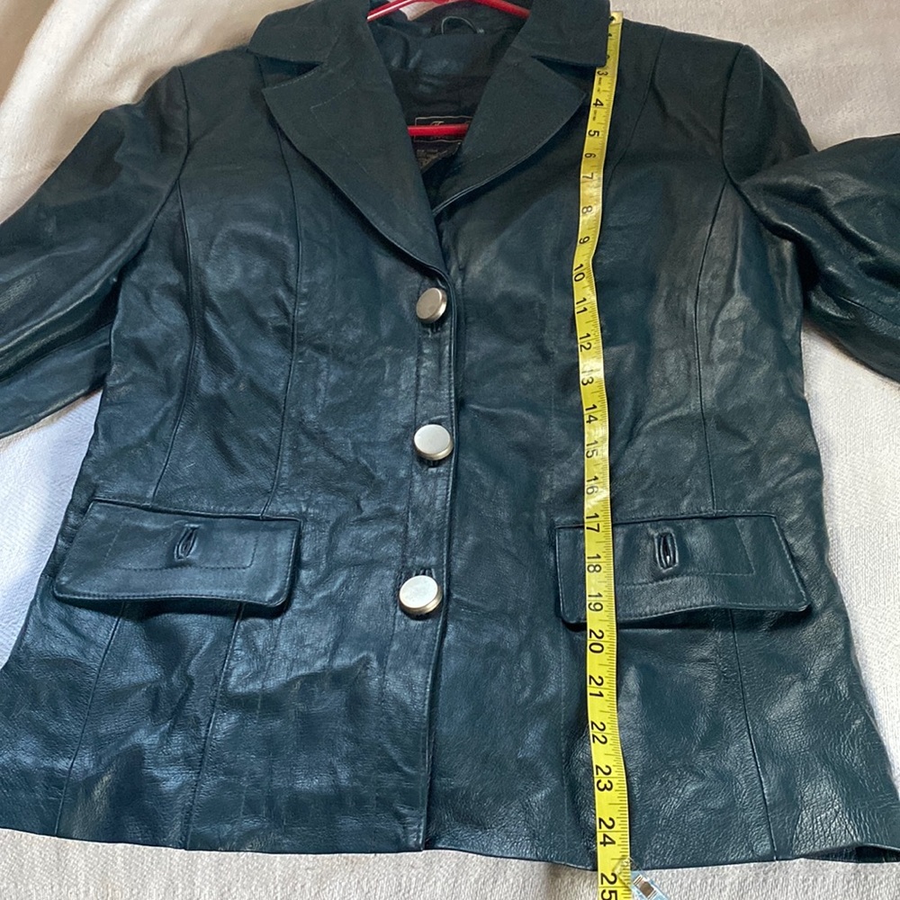 100%Genuine leather Women Jacket NWOT